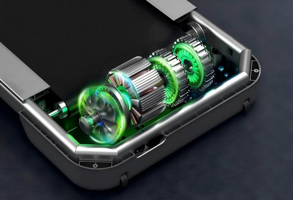 Bieżnia elektryczna UREVO Foldmix 5 Pro 1864W 13.4 km-h silnik na bieżni podświetlony na zielono ciemne tło podwójny bezszczotkowy system silników o mocy 1864 W (2,5 HP) stabilna praca napęd działa płynnie bez gwałtownych zmian tempa