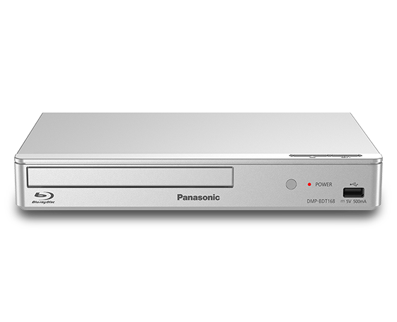 Srebrny odtwarzacz Blu-ray z logo Panasonic na przednim panelu. Widoczne są przyciski, dioda z napisem \'POWER\' oraz port USB z oznaczeniem \'5V 500mA\'.