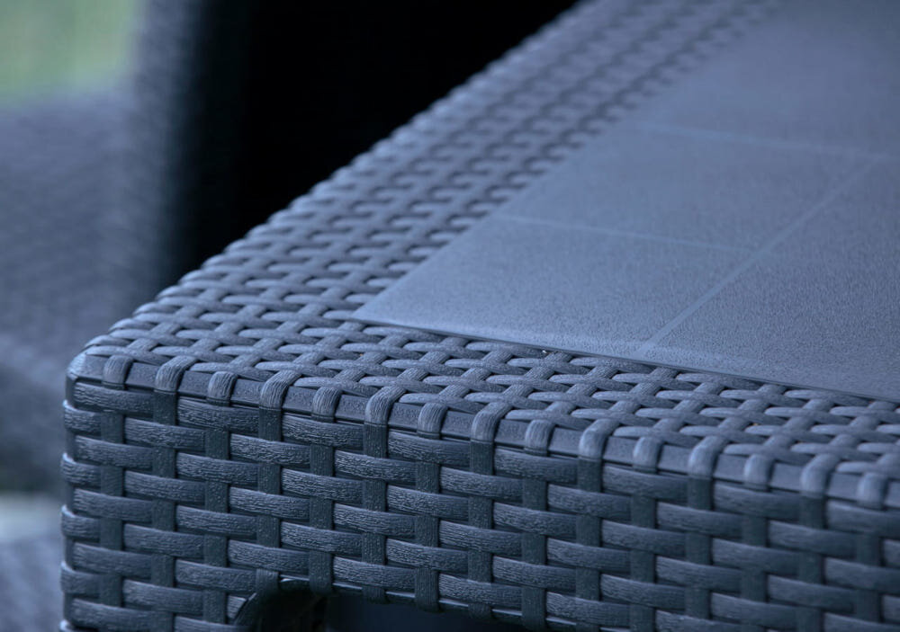 Stół ogrodowy KETER Melody 17190205 Cappuccino z najwyższej jakości tworzyw sztucznych  oryginalna linia wykończenia imituje naturalny splot rattanowy system CLICK AND GO montaż na zatrzaski