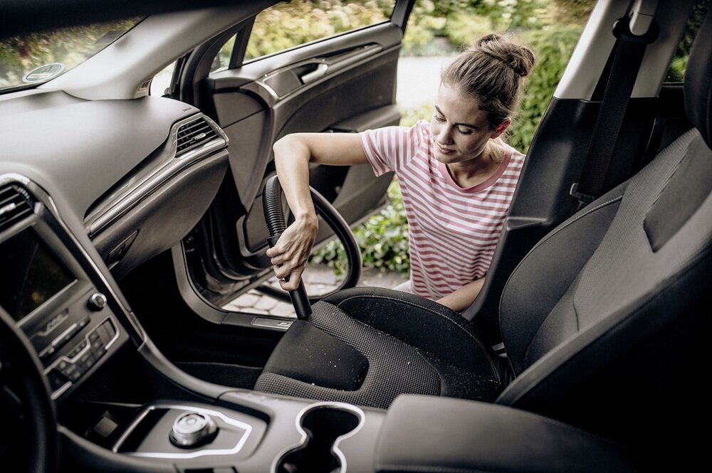 Odkurzacz KARCHER WD 2 Plus V-12-6-18-C (YYY) 1.628-015.0 do odkurzania różnych powierzchni