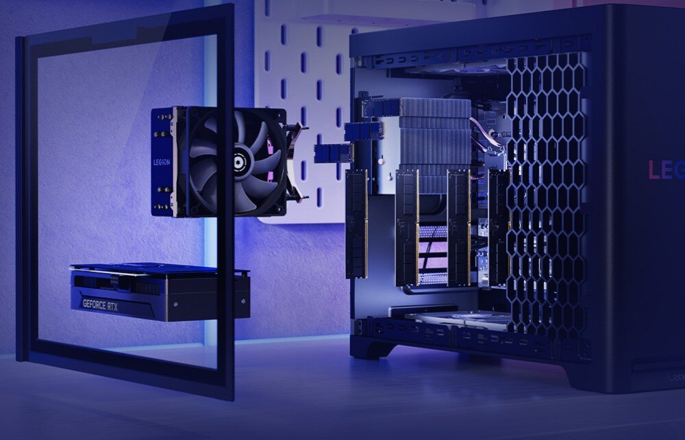 Komputer LENOVO Legion T5 30IAS10 Rozłożony komputer stacjonarny z widocznymi podzespołami i panelem bocznym zdjętym obok obudowy, boczny panel, modernizacja, podświetlenie