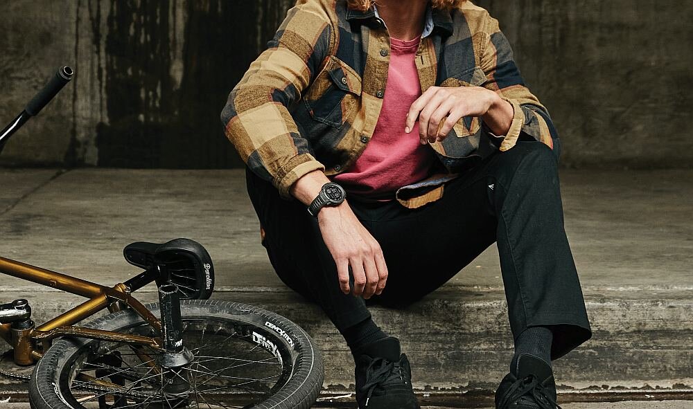 Smartwatch GARMIN Instinct ekran bateria sport zdrowie pasek koperta ładowanie pojemność rozdzielczość serce sen oddech ćwiczenia