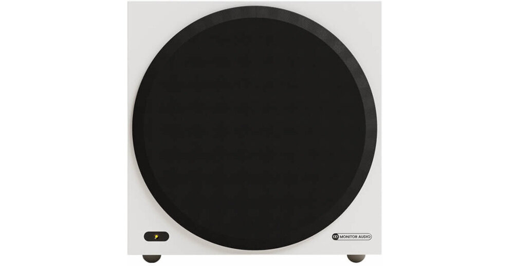 Subwoofer MONITOR AUDIO Vestra W10 złącza LFE RCA 3.5 mm zamknięta obudowa kompaktowe wymiary, subwoofer od frontu na białym tle