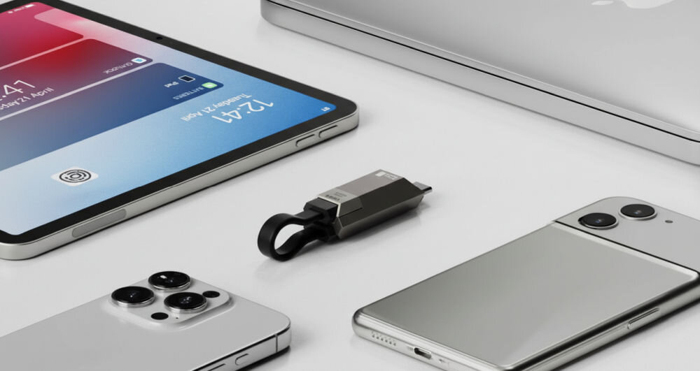 Kabel USB-C 4SMARTS Enterprise Storage USB 240W 6cm Graphit slot TF microSD 2TB