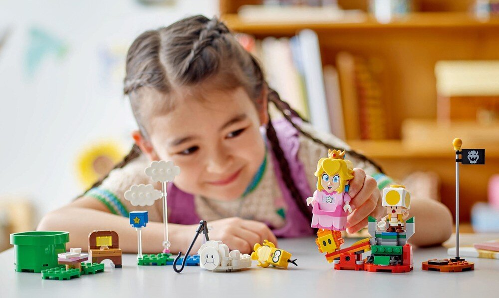 LEGO 71439 Super Mario Przygody z interaktywną figurką LEGO Peach zabawka