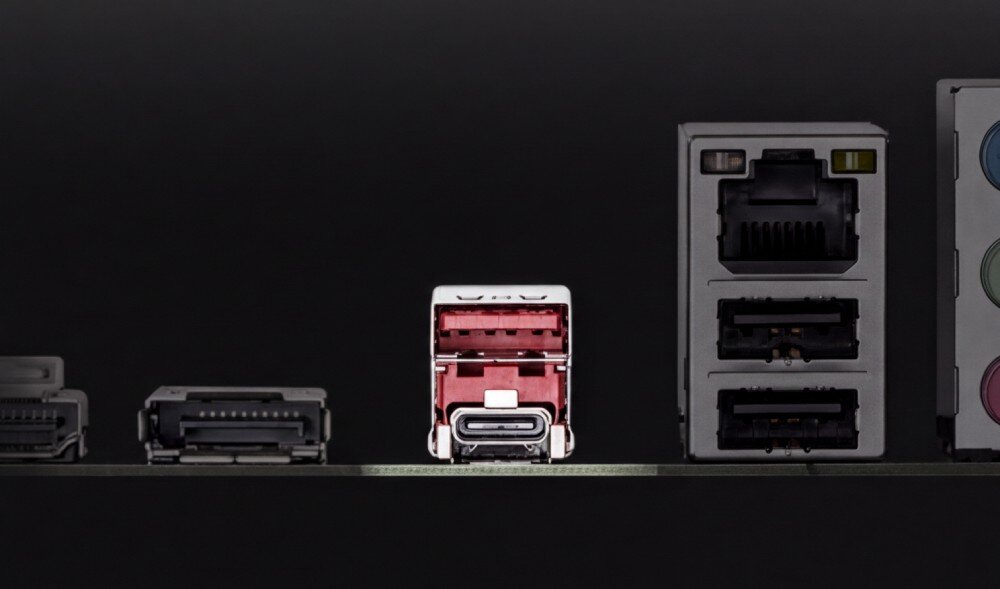 Płyta główna GIGABYTE B760 DS3H WiFi6E Gen5 Zbliżenie na porty panelu tylnego, w tym gniazda USB, port sieciowy RJ-45 oraz złącza audio