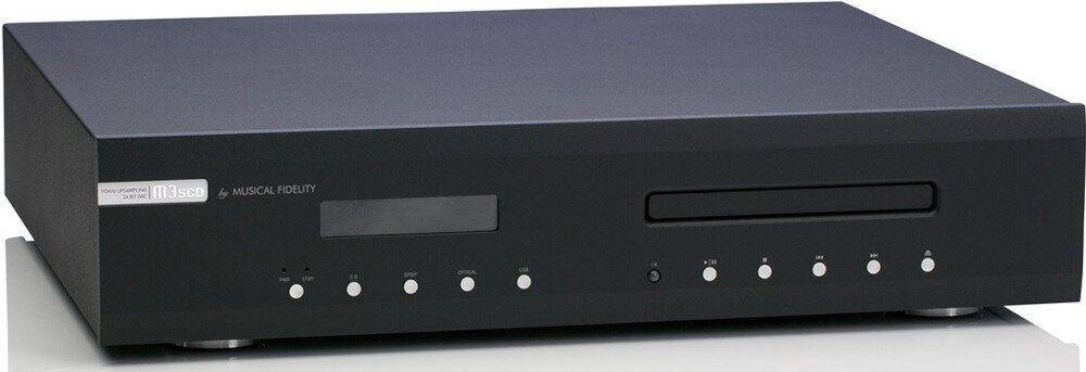 Odtwarzacz CD MUSICAL FIDELITY M3SCD solidna obudowa szuflada CD wyświetlacz LCD, odtwarzacz po skosie na białym tle