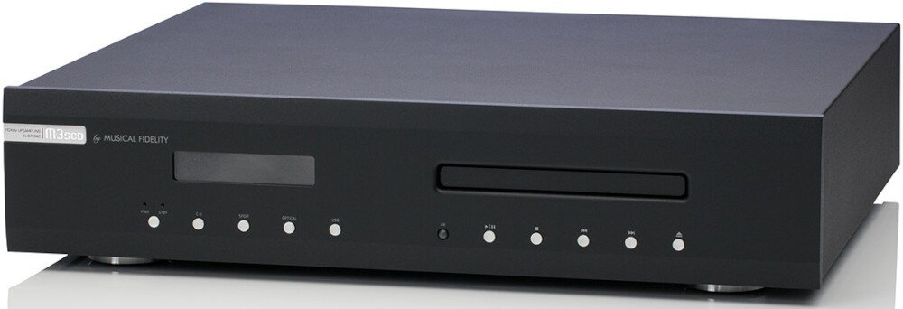 Odtwarzacz CD MUSICAL FIDELITY M3SCD zasilanie 100-240V pobór mocy 20W tryb czuwania, odtwarzacz po skosie na białym tle