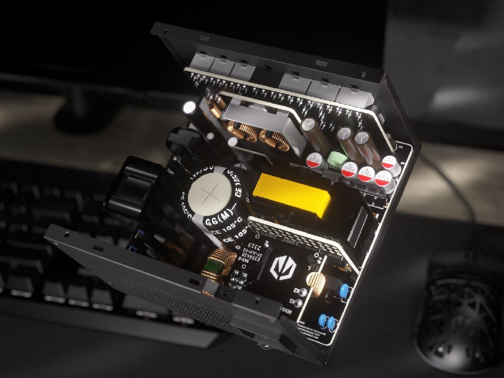 Zasilacz ENDORFY Supremo FM6 750W Model montujący podzespoły komputera przy użyciu śrubokręta.