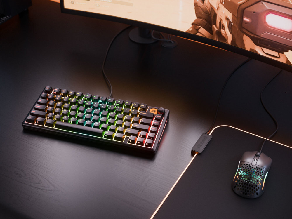 GLORIOUS GMBK 75 US wymienne elementy, 10-strefowe podświetlenie RGB, odporność na zachlapanie i ciche przełączniki - klawiatura na biurku