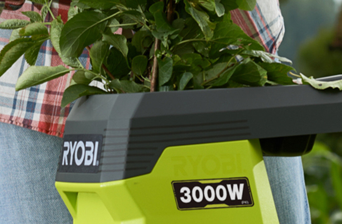 Rozdrabniacz do gałęzi RYOBI RSH3045U elektryczny automatyczne pobieranie materialu