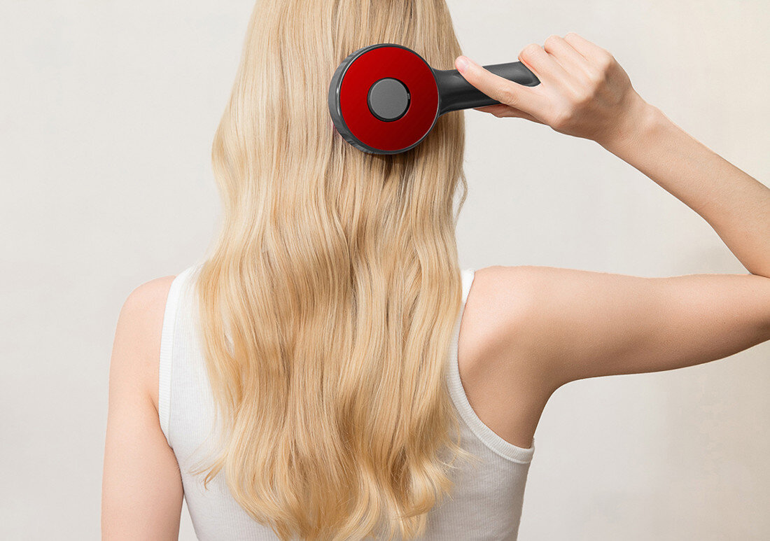 Masująca szczotka MEDIA-TECH Regenerating Hairbrush Massager MT6537 aplikator wcierki, fototerapia Codzienny rytuał zdrowia wpływa na kondycję włosów i skóry głowy masaż światłoterapia wspiera naturalny proces regeneracji