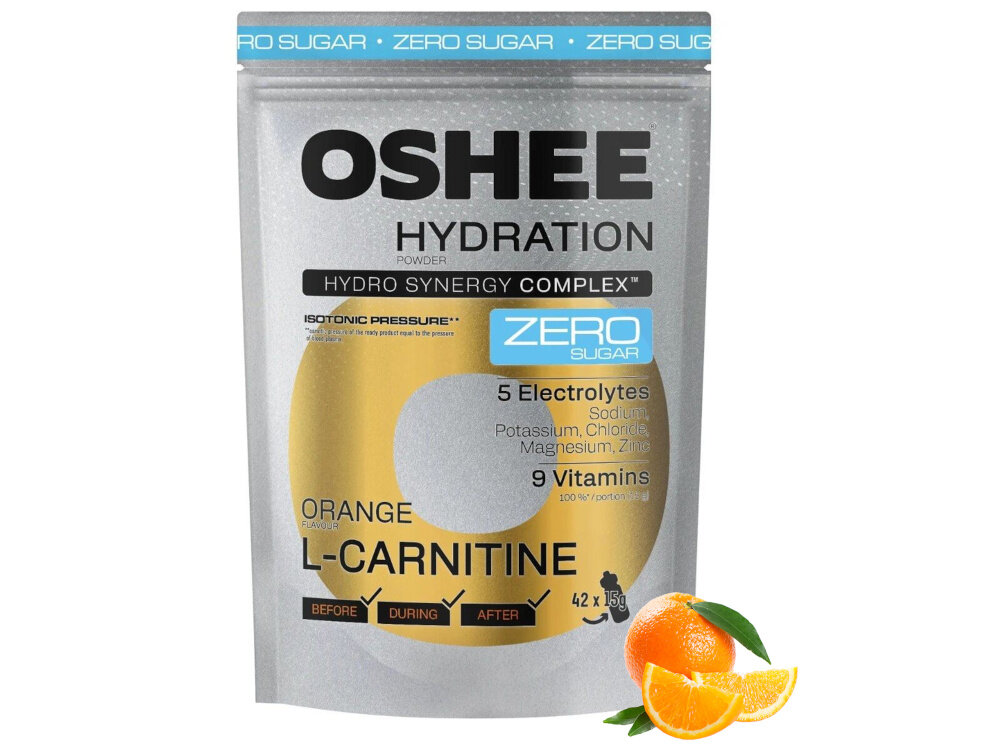 Izotonik OSHEE Hydration Zero Pomarańczowy (630 g) opakowanie izotoniku na białym tle obok pomarańcza o orzeźwiającym, Pomarańczowym smaku bez zbędnych kalorii nie zawiera dodatku cukru 0 kcal formuła izotoniczna działa w sposób zbliżony do naturalnych płynów organizmu szybko się wchłania i efektywnie uzupełnia poziom nawodnienia