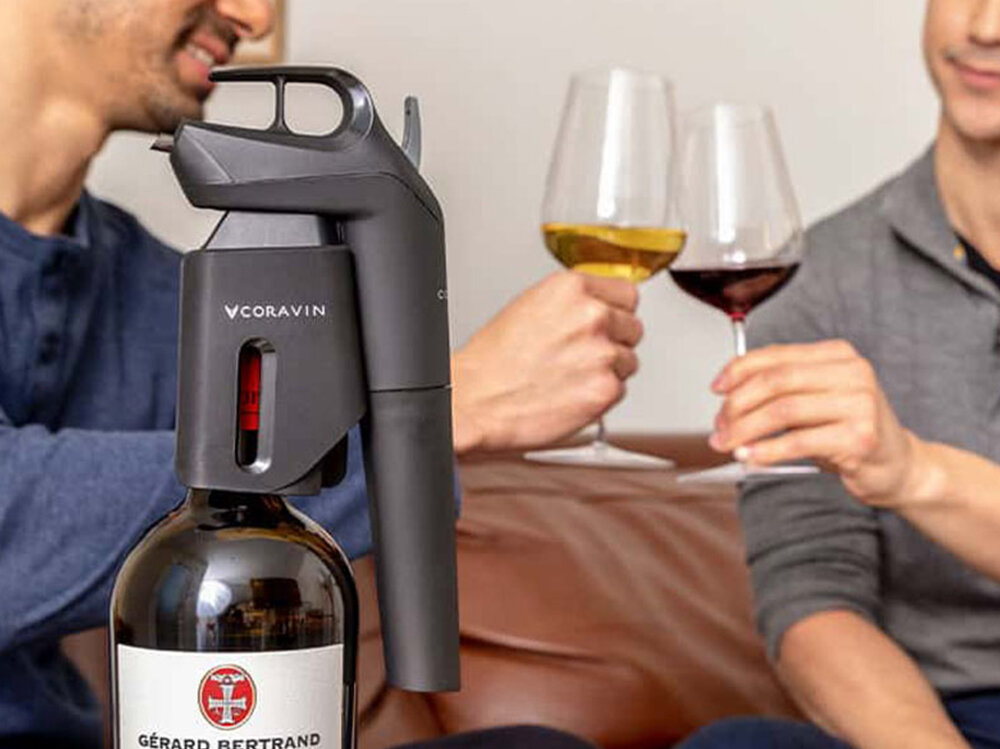 System do przechowywania wina CORAVIN Three Czarny napowietrza wino w trakcie nalewania od 60 do 90 minut zbalansowane, gładkie i aromatyczne