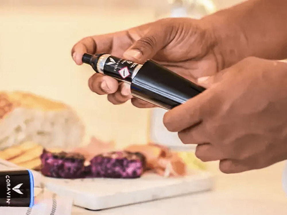 Kapsułka CORAVIN Pure 6 szt. Pełna ochrona przed utlenianiem Argon nie reaguje z winem i skutecznie wypiera tlen z butelki