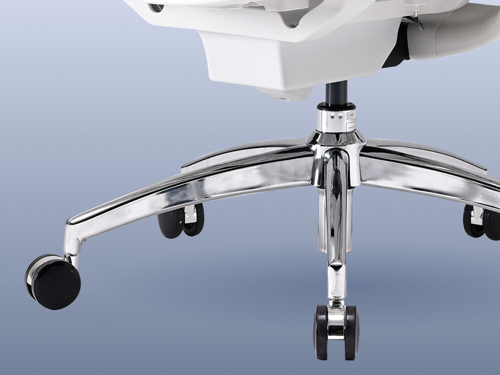Fotel gamingowy SIHOO Doro C300 PRO Biały, Bezpieczeństwo, stabilność, siłownik, podstawa, Pięcioramienna metalowa podstawa fotela z kółkami.