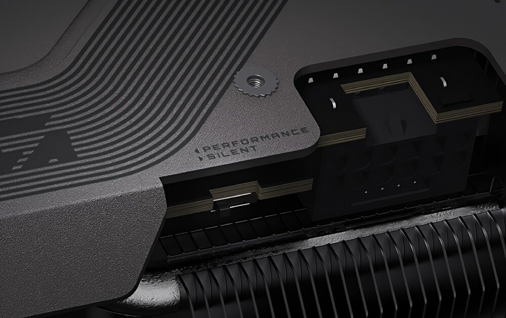 Karta graficzna GIGABYTE GeForce RTX 5070 Gaming OC 12GB Zbliżenie na złącze zasilania z podświetlonym wskaźnikiem pracy i oznaczeniami BIOS Performance/Silent