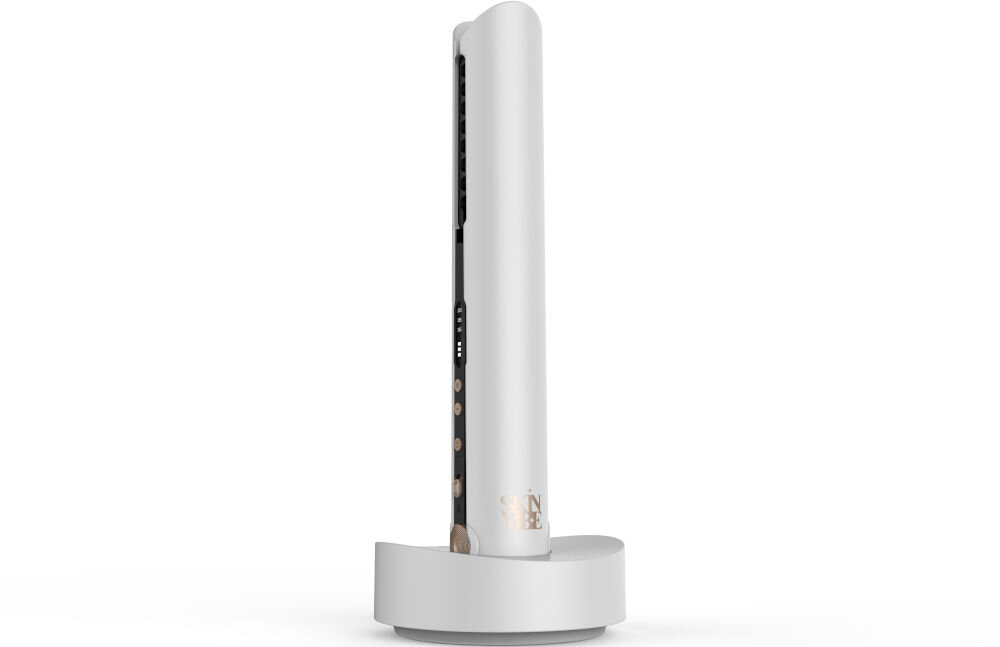 Prostownica SKINVIBE Luna Miniwireless SV-003WH Biały 210 stopni biała prostownica stoi na białej stacji przyciski białe tło Pełna swoboda stylizacji stacja ładująca natychmiast gotowa do użycia nie nagrzewa się podczas ładowania komfort mobilność woreczek ochronny bezpieczne przechowywanie i transport do szybkich poprawek i pełnej stylizacji pod ręką gotowa do działania