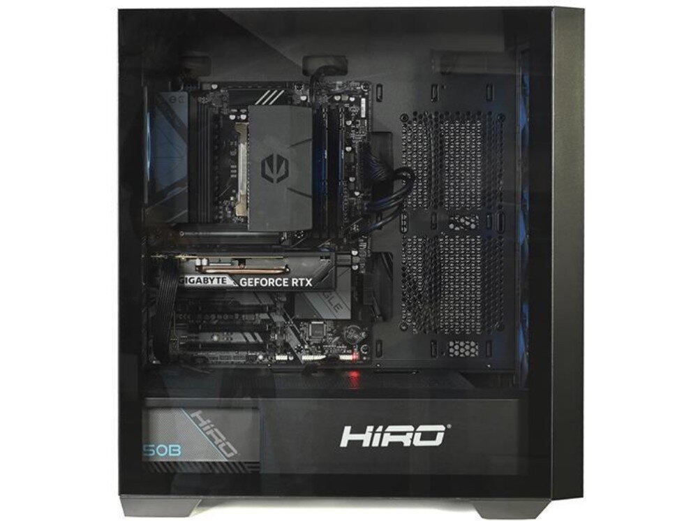 Komputer NTT HIRO Hellcat ZKG-I5RTX5050-TE01 Wnętrze obudowy komputera widoczne przez przezroczysty panel boczny, z widoczną kartą graficzną 'GIGABYTE GEFORCE RTX', chłodzeniem i zasilaczem na dole