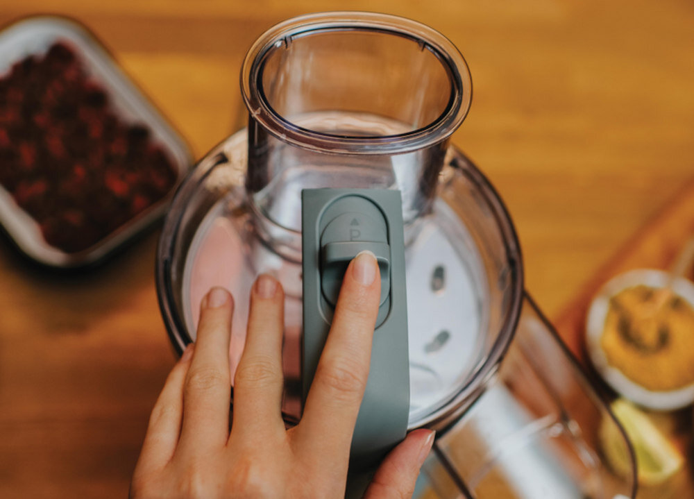 Robot kuchenny KENWOOD FDP22.130GY Proste sterowanie przyciski obsluga funkcja pulsacyjna