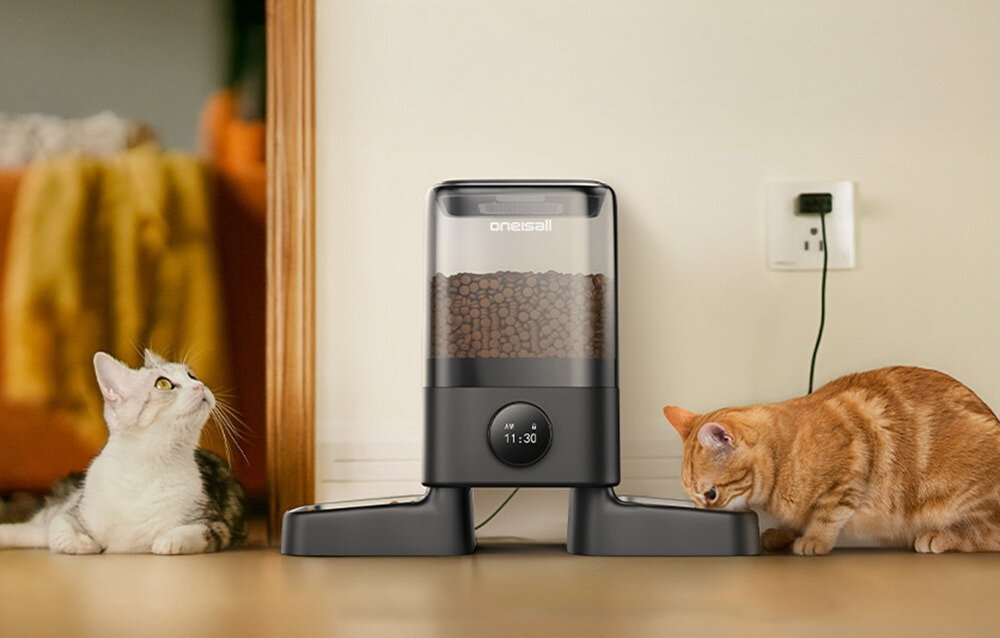 Dozownik karmy automatyczny ONEISALL PF09 Dwie miski  dwie miseczki umieszczone naprzeciwko siebie w odległości 40 cm  w tym samym czasie