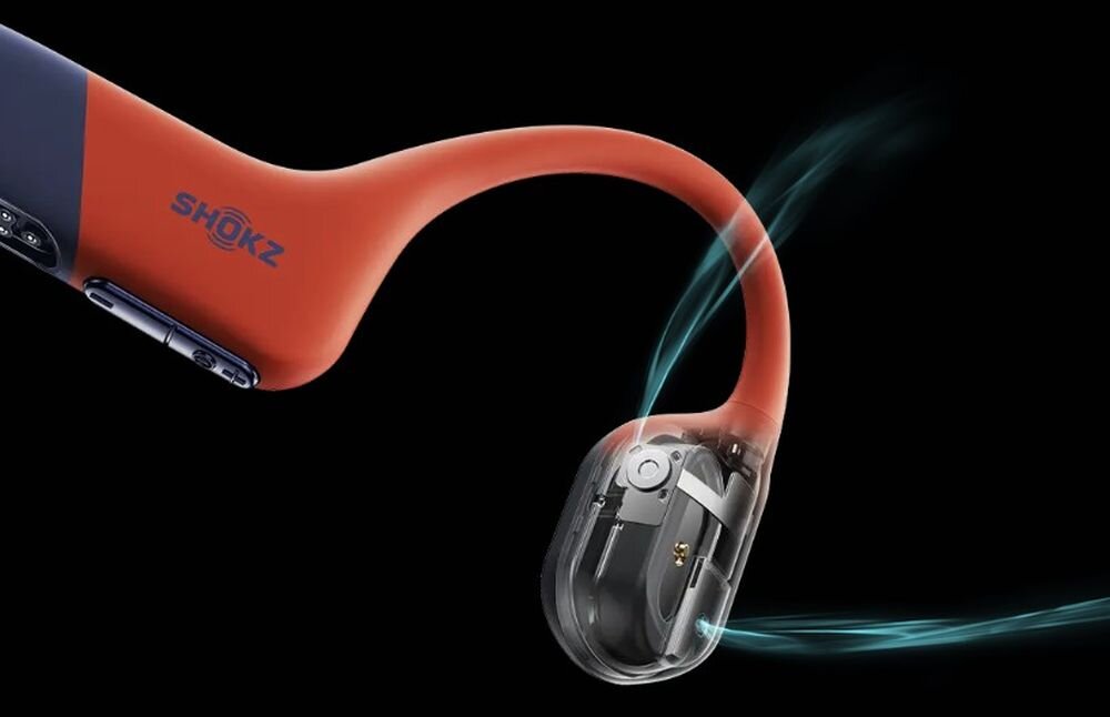 Słuchawki SHOKZ OpenSwim Pro PremiumPitch 2.0+ ENC DNS czyste rozmowy i muzyka, słuchawki kostne na czarnym tle