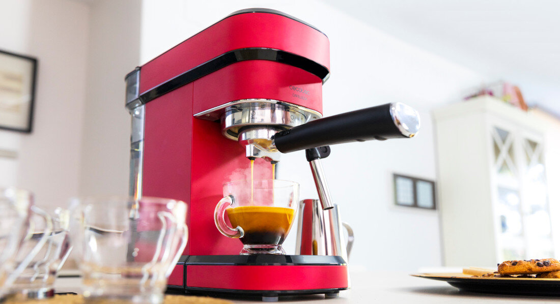 Ekspres CECOTEC Cafelizzia 790 Shiny Pro Czerwony niewielkie rozmiar kompaktowe wymiary