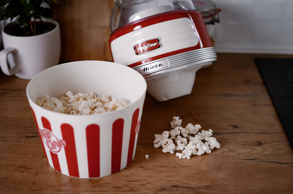 Maszyna do popcornu ARIETE 2957/00 Party Time Beztłuszczowy system prażenia nieprzywierająco dno przekąska konstrukcja ziarna gorące powietrze