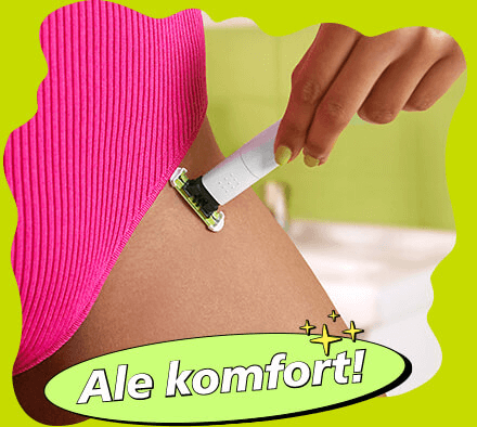 Osoba używa trymera na skórze, ubrana w różowy materiał. Na obrazie widoczny jest napis: \'Ale komfort!\'.