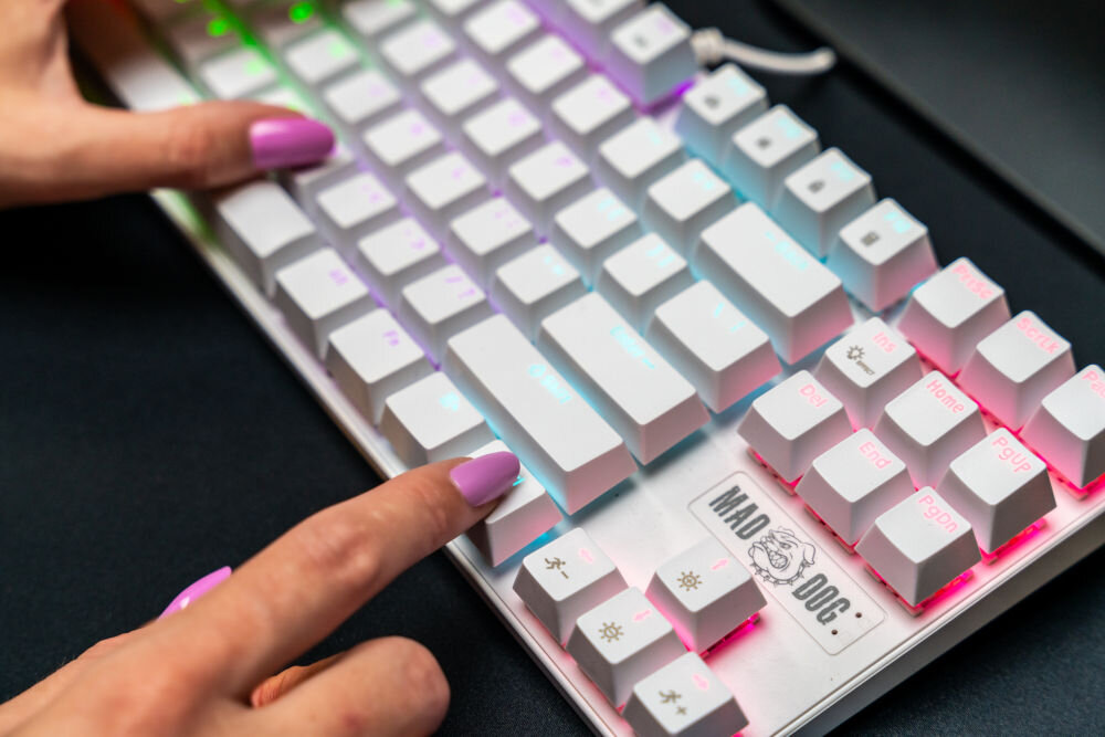 Klawiatura MAD DOG GK510W Outemu Red Biały przełączniki outemu red charakterystyka