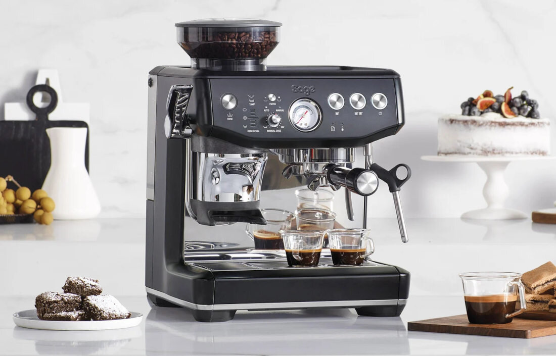 Ekspres SAGE The Barista SES876BTR wydajne blyskawiczne dzialanie moc 1850 W