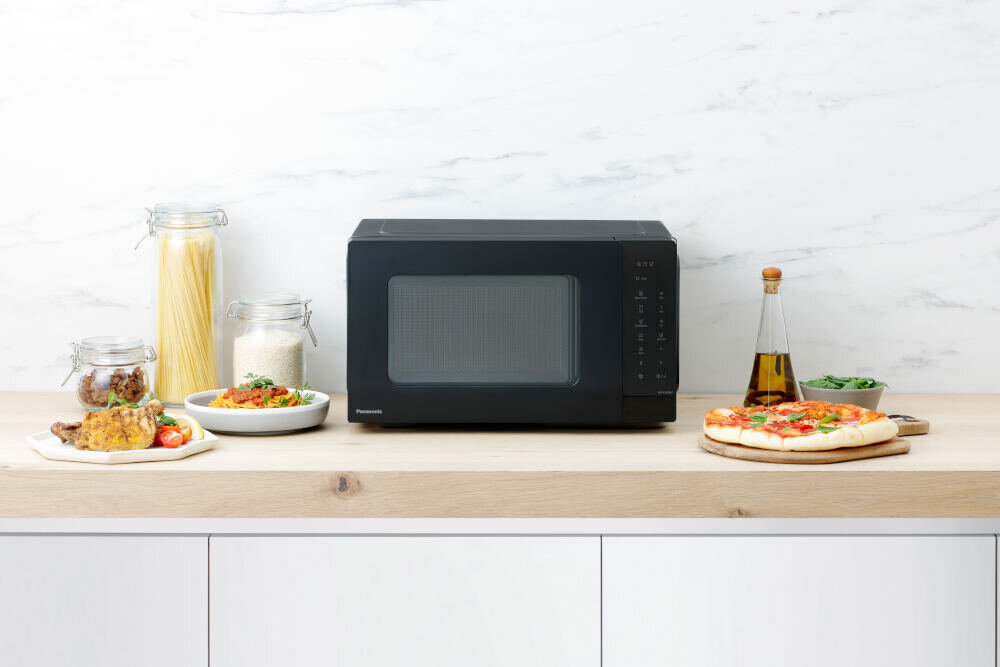 Kuchenka mikrofalowa PANASONIC NN-K36NBMEPG wiele mozliwosci moc 1000 W 900 W 5 poziomow mocy