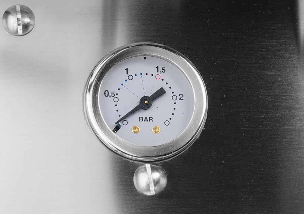 Ekspres HENDI Verona Romeo Easy 207598 Czarny Profesjonalny Stała gotowość do pracy Automatyczne uzupełnianie wody w bojlerze Pojemność 3 litrów pompa wibracyjna z ciśnieniem 9 barów płynność pracy