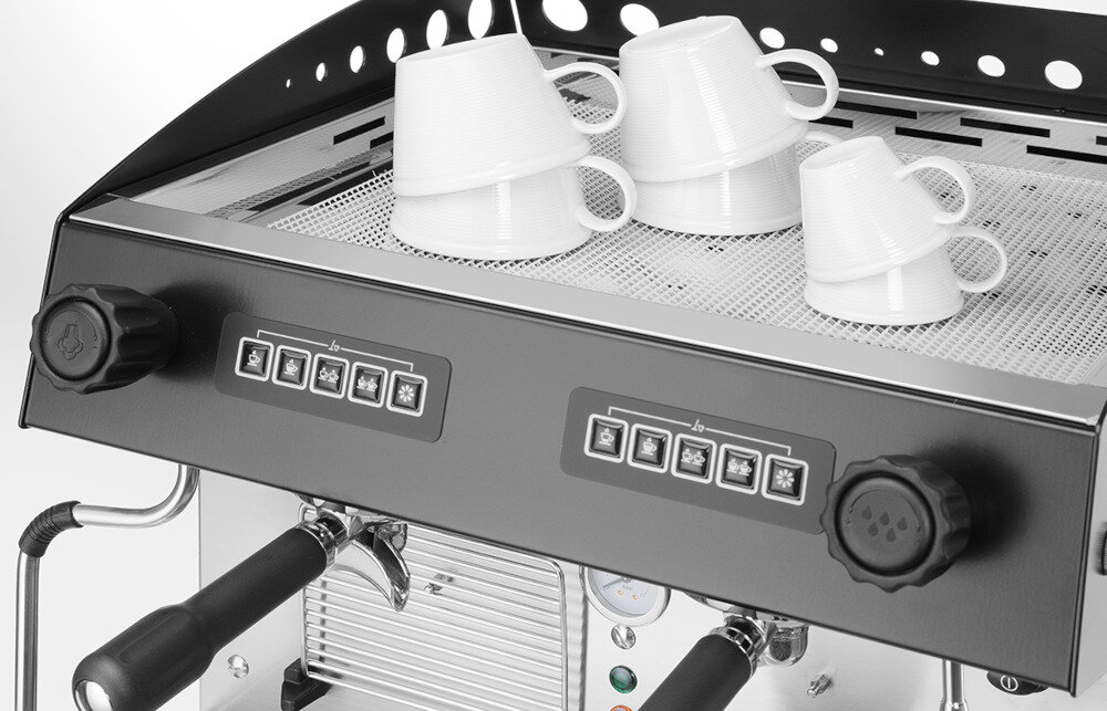 Ekspres HENDI Julia Compact 207499 Czarny Sterowanie i kontrola pracy automatyczne sterowanie odporne na ścieranie podświetlane panele Ręczna regulacja ilości kawa dopasowanie Brak programowalnych trybów 