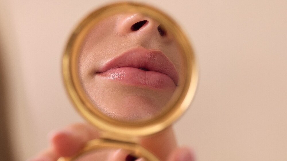 Maska LED SILK-N LumiLips efekt pełniejszych, jędrniejszych i promiennych ust, bez inwazyjnych zabiegów, zaawansowana technologia LED