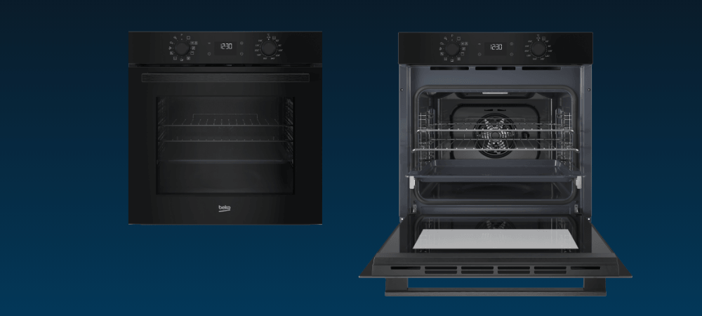 PIEKARNIK BEKO BBIM7300BD Front i wnętrze piekarnika pokazane obok siebie na ciemnym tle, prezentujące design urządzenia oraz jego przestronne wnętrze z oświetleniem i prowadnicami klasa energetyczna A oszczędność energii łatwa obsługa design