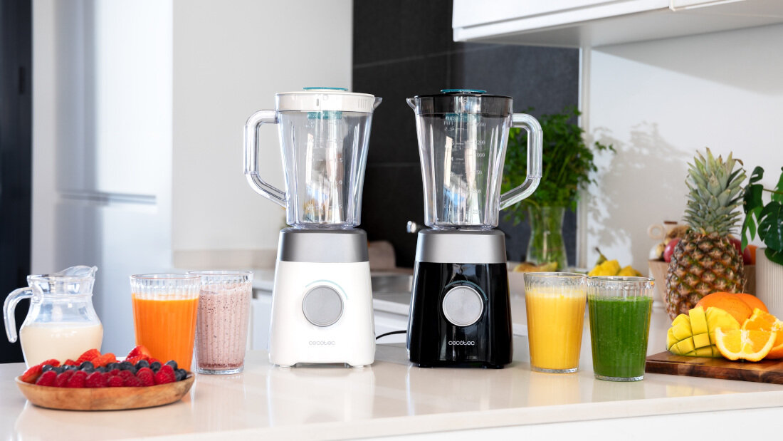 Blender kielichowy CECOTEC Titanium 1300 MAX Czarny Szybkie przygotowanie potraw silnik moc w kilka chwil koktajle, kremowe zupy czy smoothie gładka konsystencja
