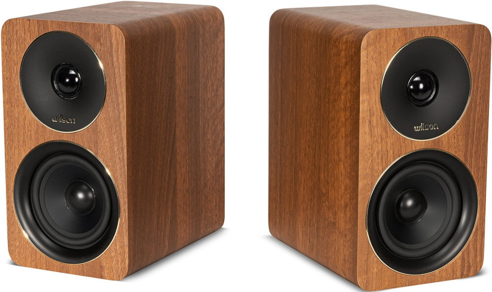 Kino domowe DENON AVR-X2800H + WILSON Scenix 5.0 Hi-Res Audio USB 192kHz, kolumny po skosie na białym tle