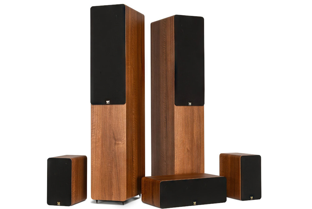 Kino domowe DENON AVR-X580BT + WILSON Scenix 5.0 kolumny 5.0 dialogi przestrzeń, kolumny na białym tle