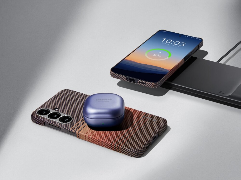 Etui PITAKA Ultra-Slim MagSafe
                etui rozłożone na części na jasnym tle
                minimalistyczny wygląd przyjemna w dotyku faktura kompatybilność ładowanie magsafe technologia pitatap smukła funkcjonalna forma