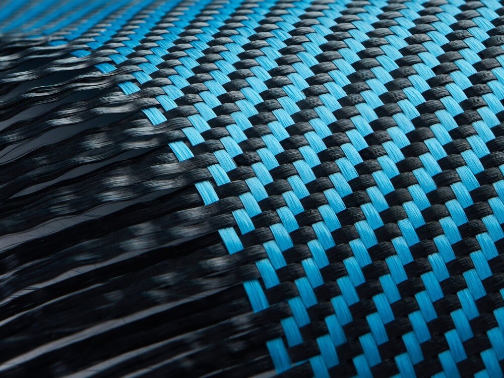 Etui PITAKA Ultra-Slim MagSafe
                włókno aramidowe w przybliżeniu
                włókno aramidowe klasa lotnicza pięć razy mocniejsze od stali zabezpiecza telefon nie zwiększa gabarytów cienkie lekkie etui