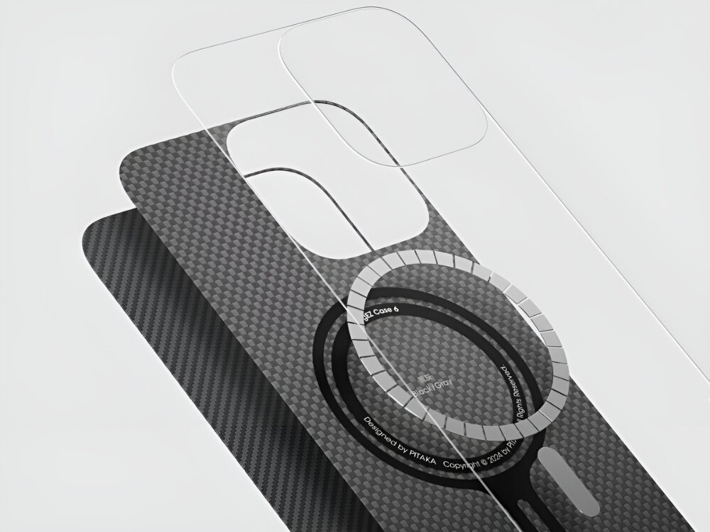 Etui PITAKA Ultra-Slim MagSafe
                etui rozłożone na części na jasnym tle
                minimalistyczny wygląd przyjemna w dotyku faktura kompatybilność ładowanie magsafe technologia pitatap smukła funkcjonalna forma