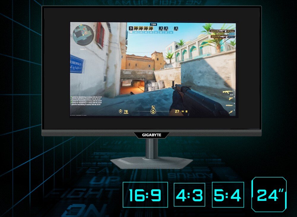 Monitor GIGABYTE M27UP Wyświetlacz prezentuje grę typu FPS, a grafiki na dole ilustrują dostępne formaty obrazu oraz symulację rozmiaru 24 cale, kompatybilność, funkcje