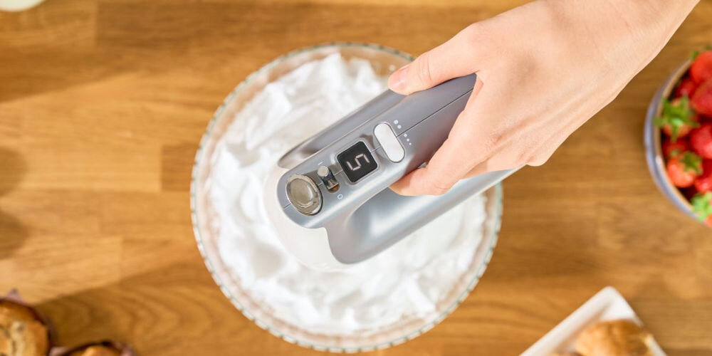 Mikser ZELMER ZHM2650 Supersilent pięć różnych trybów prędkości pełna kontrola doskonale gładkie kremy perfekcyjnie ubite bezy idealnie wyrobione ciasta regulacja prędkosci precyzyjne dostosowanie obrotów profesjonalne rezultaty 