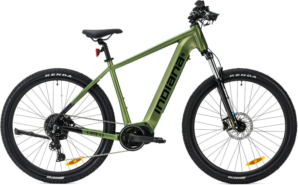 Rower elektryczny INDIANA E-MTB 4.0 U21 29 cali Zielono-czarny rower na białym tle widoczny z boku zasięg do 80 km bateria Li-Ion napięcie 36 V pojemność 20 Ah 720 Wh czas ładowania około 10 godziny żywotność baterii około 500 ładowań bateria w ramie zintegrowana z konstrukcją roweru wskaźnik poziomu naładowania