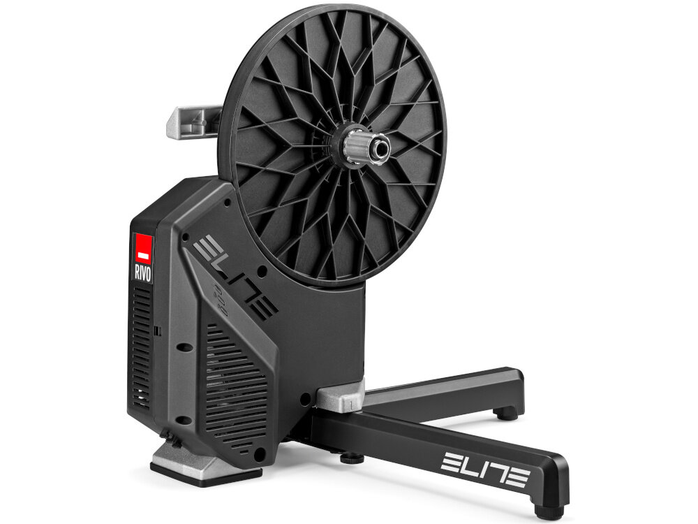 Trenażer rowerowy ELITE Rivo EL0241001 trenażer na białym tle widoczny z boku pod skosem trening w domu forma zdrowie hobby