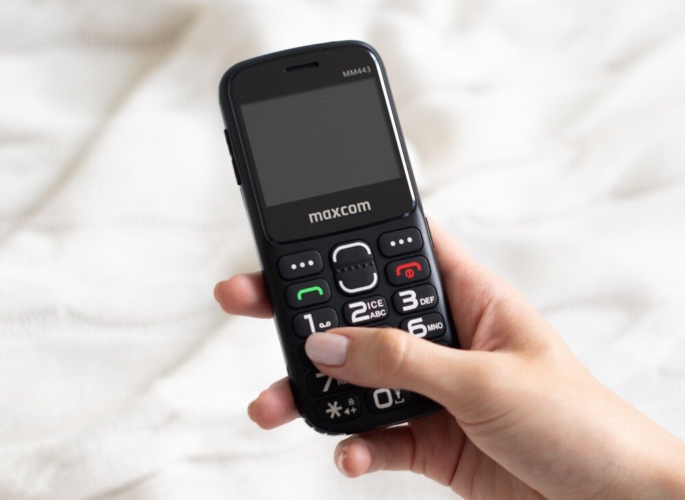 Telefon MAXCOM MM443 4G opis