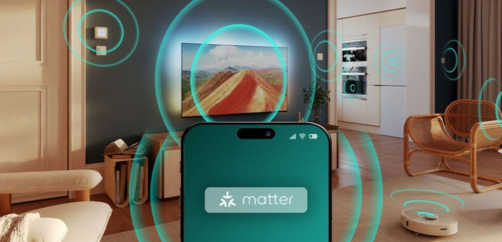 Telewizor PHILIPS 65MLED950 Matter Alexa Google AirPlay, smartfon, telewizor zawieszony na ścianie w pomieszczeniu