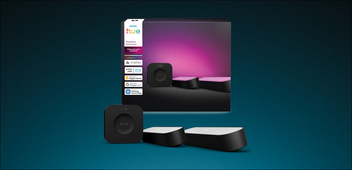 Lampa PHILIPS HUE Play i Bridge Pro White And Color (2 szt.), zestaw, opakowanie, paczka, komplet, na zielonym tle zestaw hue bridge