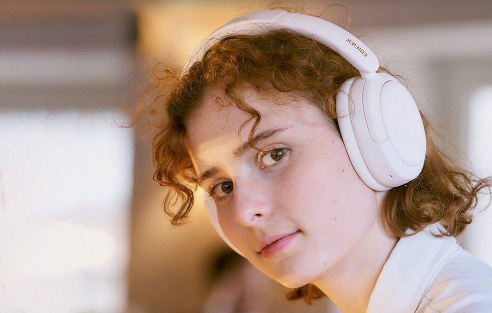 Słuchawki nauszne EDIFIER W800BT SE muzyka, dźwięk, komfort noszenia, waga, miekkie oddychajace nauszniki